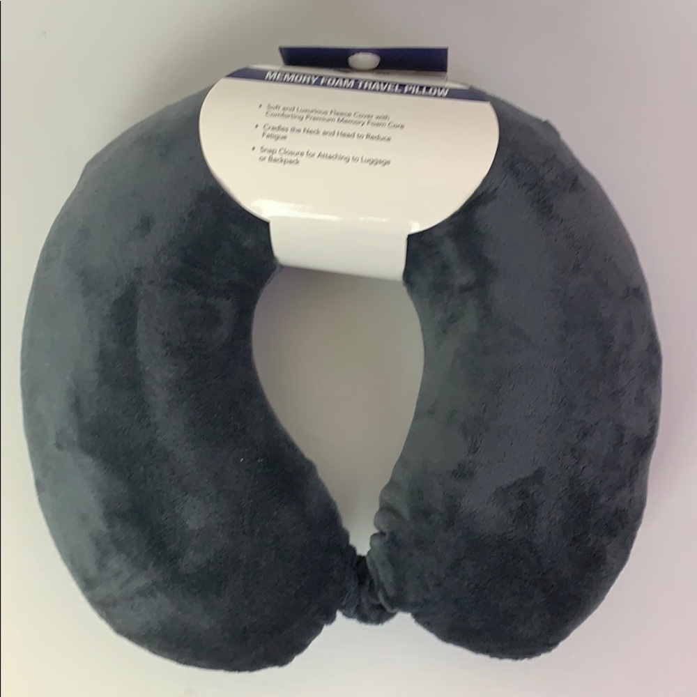 NEW AMERICAN TOURISTER TRAVEL PILLOW BLUE/GRAY